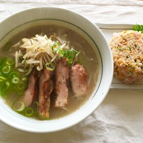 しらたきパストラミチキンもやし豚骨醤油ラーメン風♡